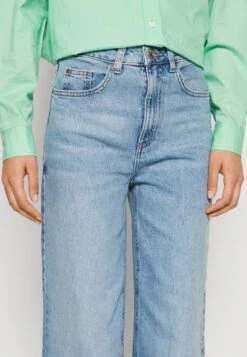 Marks & Spencer Wide Leg - Vaqueros A Campana - Light Denim -Tienda De Moda Femenina 00d5aafb01e447f0819eb9d6a7a97c46