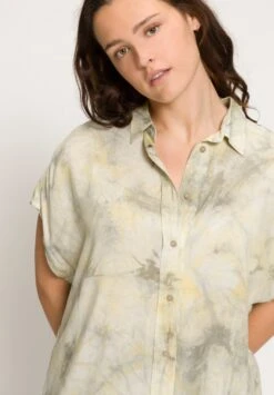 Camisa - Olijf 9 Camisa - Olijf -Tienda De Moda Femenina 022040d9463d4fe2b161a7000b8b2028