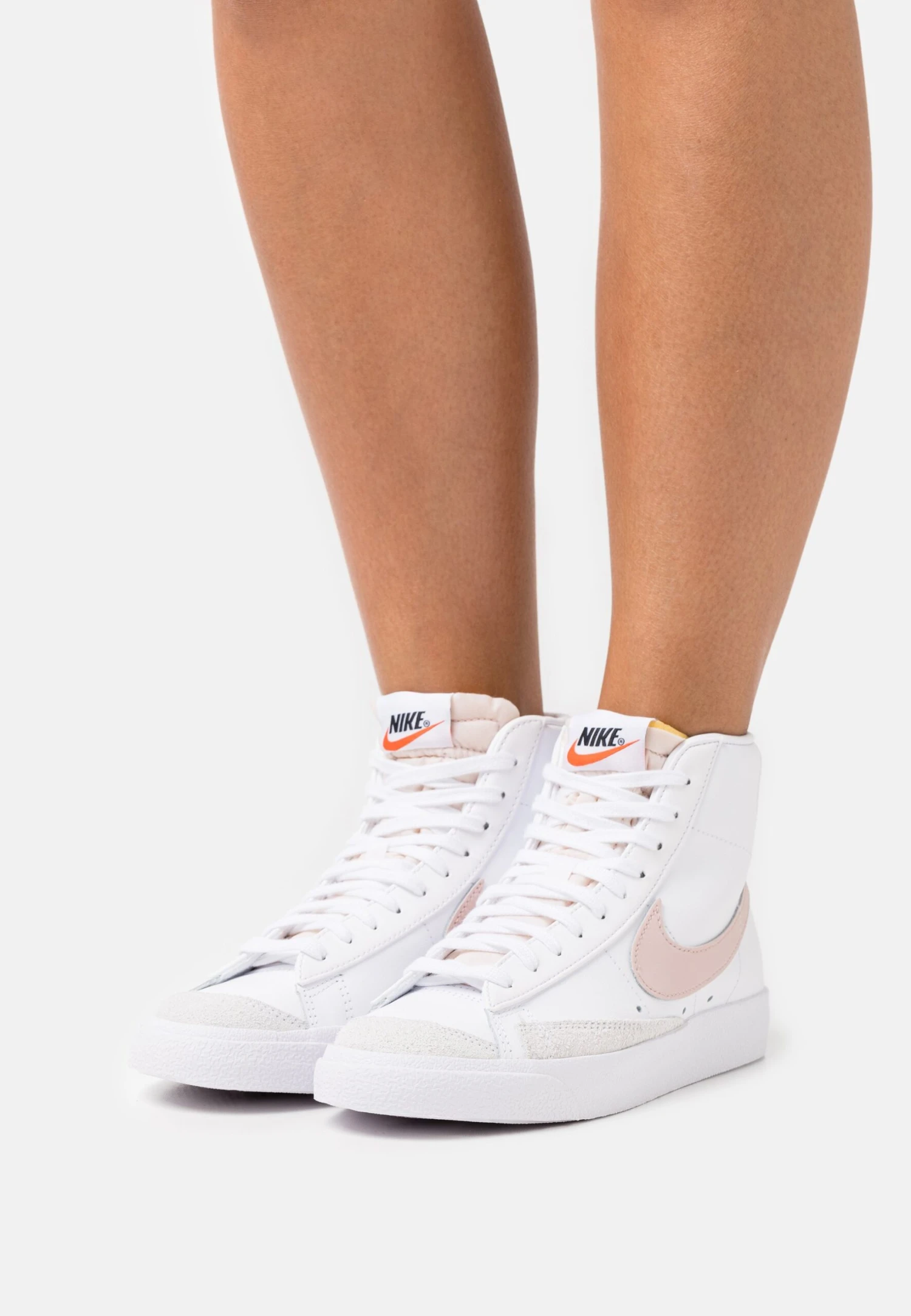 Nike Sportswear Blazer Mid 77 - Zapatillas Altas - White/Pink Oxford/Black/Summit White 3 Nike Sportswear Blazer Mid 77 - Zapatillas Altas - White/Pink Oxford/Black/Summit White