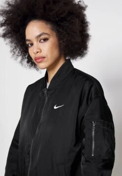 Nike Sportswear Reversible - Chaquetas Bomber - Black -Tienda De Moda Femenina 043e92c299e642e8a1bc8dfa46711dbb