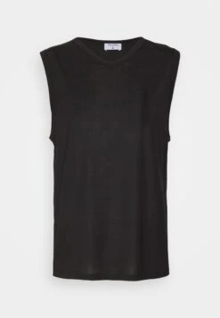 Filippa K V-Neck Tank- Top - Black 16 Filippa K V-Neck Tank- Top - Black -Tienda De Moda Femenina 07a326f6bbdc4af39a8d8d699175c367