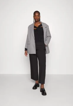 Nmmilla - Blazer - Titanium -Tienda De Moda Femenina 09393d9ae77e4667be093261b6bf05fb