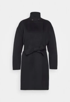 Filippa K Edina Jacket - Abrigo Corto - Black 16 Filippa K Edina Jacket - Abrigo Corto - Black -Tienda De Moda Femenina 0ab5c31bb09d41fcba916916764c3604