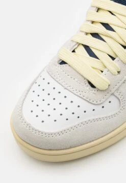 Diadora Magic Basket Mid Unisex - Zapatillas Altas - White/Blue Caspian Sea 13 Diadora Magic Basket Mid Unisex - Zapatillas Altas - White/Blue Caspian Sea -Tienda De Moda Femenina 0e8d90b3d36d477c91081916895a79da