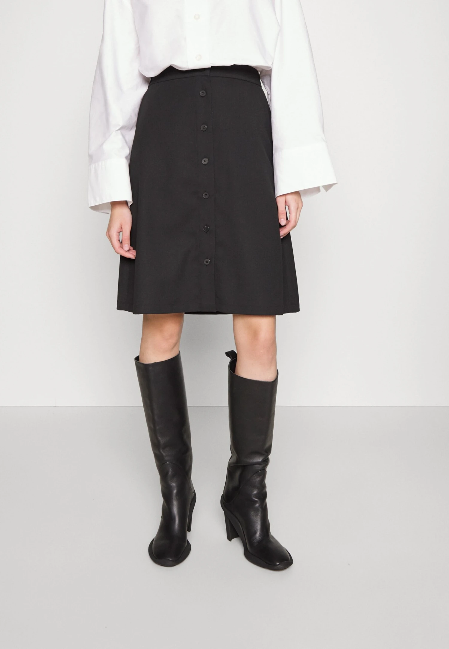 Libertine-Libertine Era - Falda De Tubo - Black 3 Libertine-Libertine Era - Falda De Tubo - Black