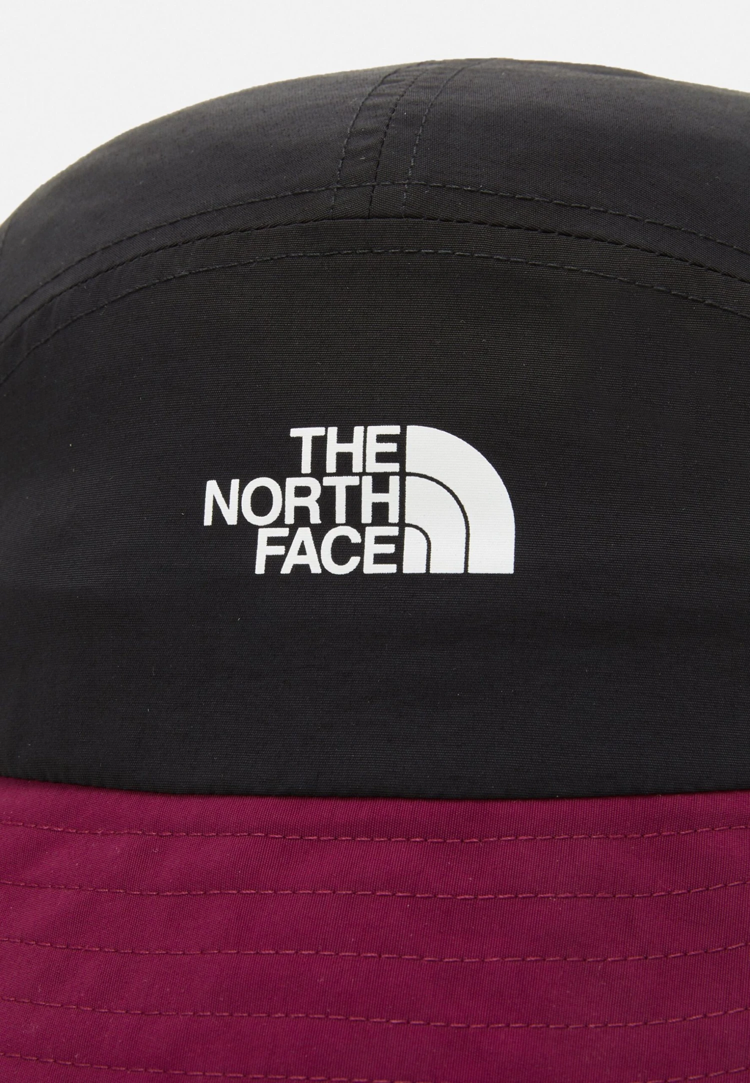 The North Face Cypress Bucket Unisex - Sombrero - Boysenberry 6 The North Face Cypress Bucket Unisex - Sombrero - Boysenberry - Imagen 4