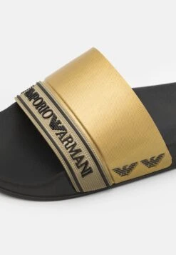 EA7 Emporio Armani Sport Tape Slide Unisex - Sandalias Planas - Black/Gold -Tienda De Moda Femenina 1691098691a040a4ba0dc683c578c8fe