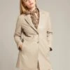 ELENA MIRO Abrigo Corto - Beige 2 ELENA MIRO Abrigo Corto - Beige -Tienda De Moda Femenina 19b4d1e8e53a4e3bbba94db835db38cf