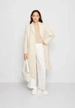 Yasringo High Waist Pant - Pantalones - Gardenia 9 Yasringo High Waist Pant - Pantalones - Gardenia -Tienda De Moda Femenina 1de5041f813347989cb2e51483ab9295