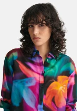 Gant Floral Print- Camisa - Ebony Black 10 Gant Floral Print- Camisa - Ebony Black -Tienda De Moda Femenina 22fa4c8538a54c8289e6201984de965b