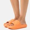 ONLY Shoes Onlmave Pool Slide - Chanclas De Baño - Orange 1 ONLY Shoes Onlmave Pool Slide - Chanclas De Baño - Orange -Tienda De Moda Femenina 249b03e7476c499688f09d20a7662756