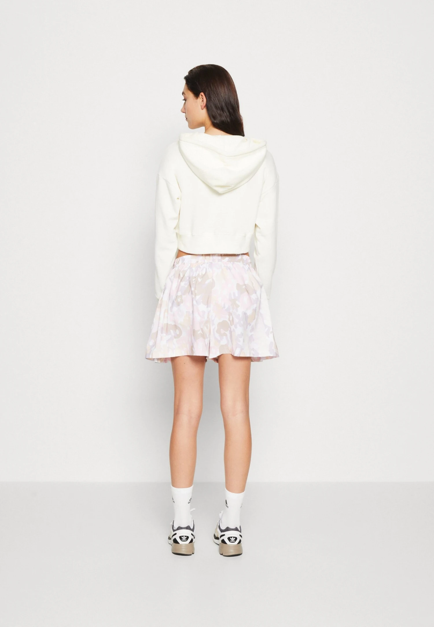 Adidas Sportswear Shorts - White 5 Adidas Sportswear Shorts - White - Imagen 3