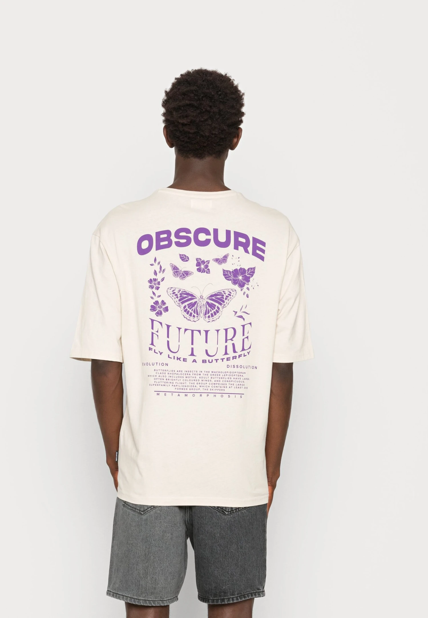 YOURTURN Nostalgia Future Tee Unisex - Camiseta Estampada - Grey 5 YOURTURN Nostalgia Future Tee Unisex - Camiseta Estampada - Grey - Imagen 3