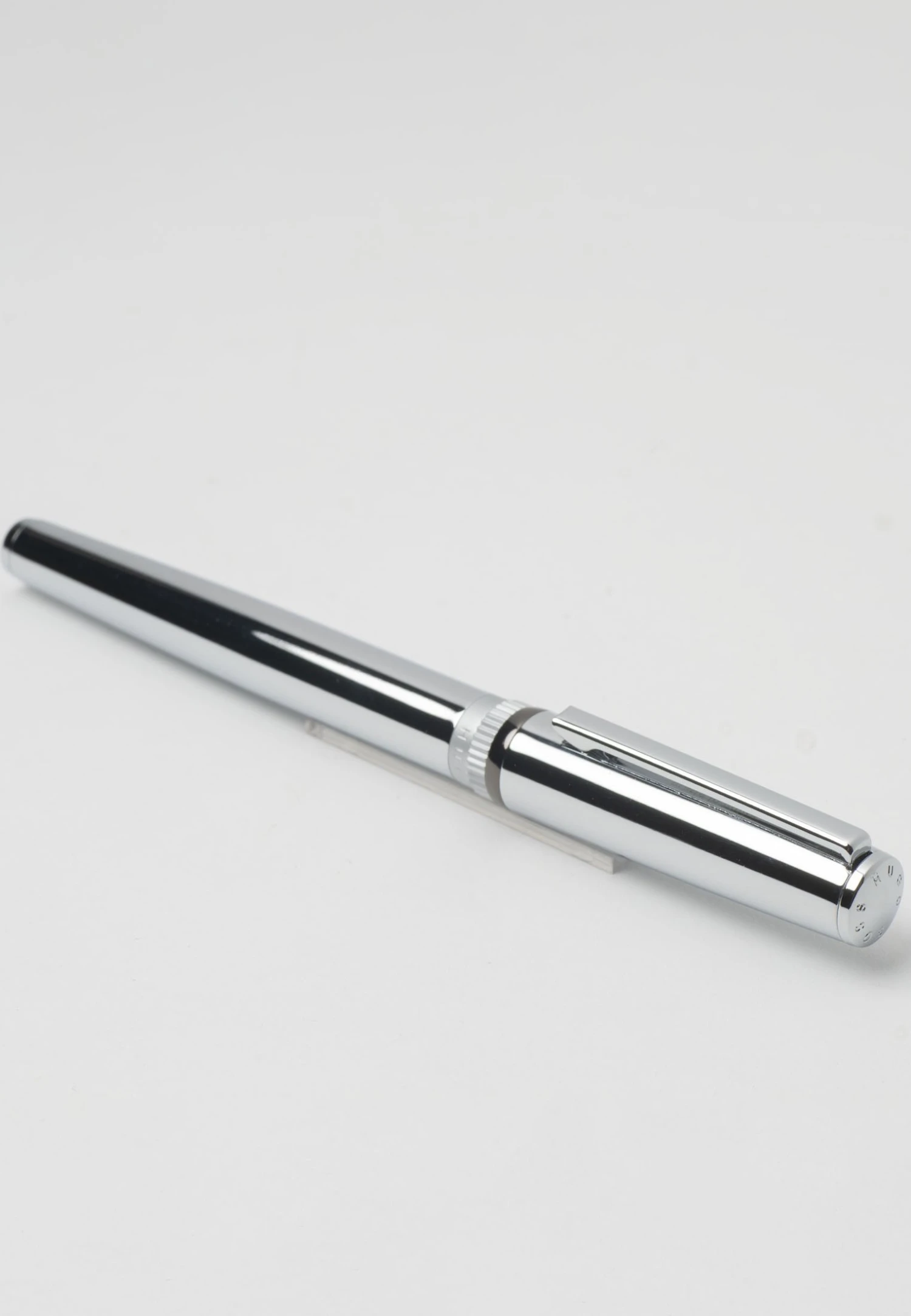 Boss Fountain Pen Gear Metal Dark Chrome - Otros Accesorios - Chrome 4 Boss Fountain Pen Gear Metal Dark Chrome - Otros Accesorios - Chrome - Imagen 2