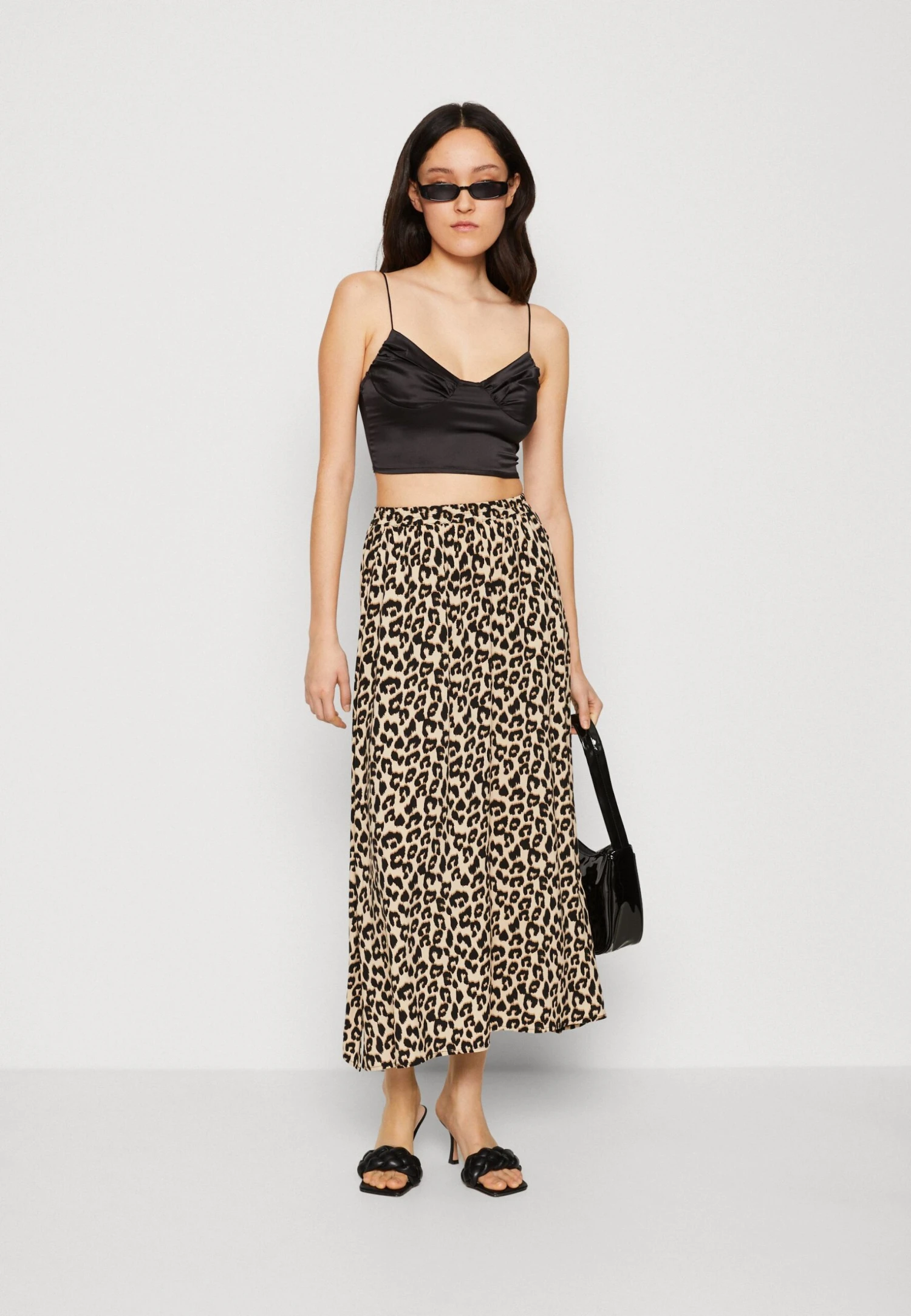 Vero Moda Vmsimply Easy Skirt - Falda Acampanada - Irish Cream/Dina 4 Vero Moda Vmsimply Easy Skirt - Falda Acampanada - Irish Cream/Dina - Imagen 2