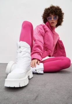 Botas Para La Nieve - White -Tienda De Moda Femenina 26d90a0696f54ea9b6162b7ad46195a8