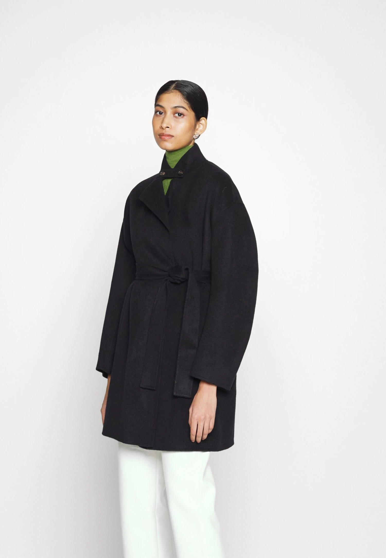 Filippa K Edina Jacket - Abrigo Corto - Black 8 Filippa K Edina Jacket - Abrigo Corto - Black - Imagen 6
