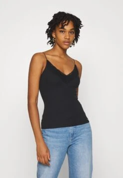 Hollister Co. 3 Pack - Top - White/Grey/Black -Tienda De Moda Femenina 2c708656451742bc98e9832ba4963c8e