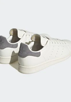 Adidas Originals Stan Smith Unisex - Zapatillas - Core White Off White Pantone 16 Adidas Originals Stan Smith Unisex - Zapatillas - Core White Off White Pantone -Tienda De Moda Femenina 315cce9eb11444ff82e43ae7aeaad142