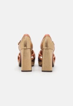 Chie Mihara Usho - Sandalias Con Plataforma - Castaño/Bronce/Peach/Argila 12 Chie Mihara Usho - Sandalias Con Plataforma - Castaño/Bronce/Peach/Argila -Tienda De Moda Femenina 324073f9f214478eb7d5817968f0c385