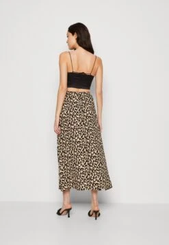 Vero Moda Vmsimply Easy Skirt - Falda Acampanada - Irish Cream/Dina 10 Vero Moda Vmsimply Easy Skirt - Falda Acampanada - Irish Cream/Dina -Tienda De Moda Femenina 35a3b794edd04b14b95ce9171fd92a97
