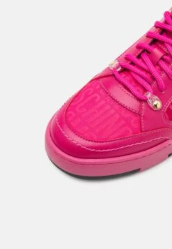 MOSCHINO Zapatillas - Fuxia -Tienda De Moda Femenina 360a9fe7690649e7a532683908e37453