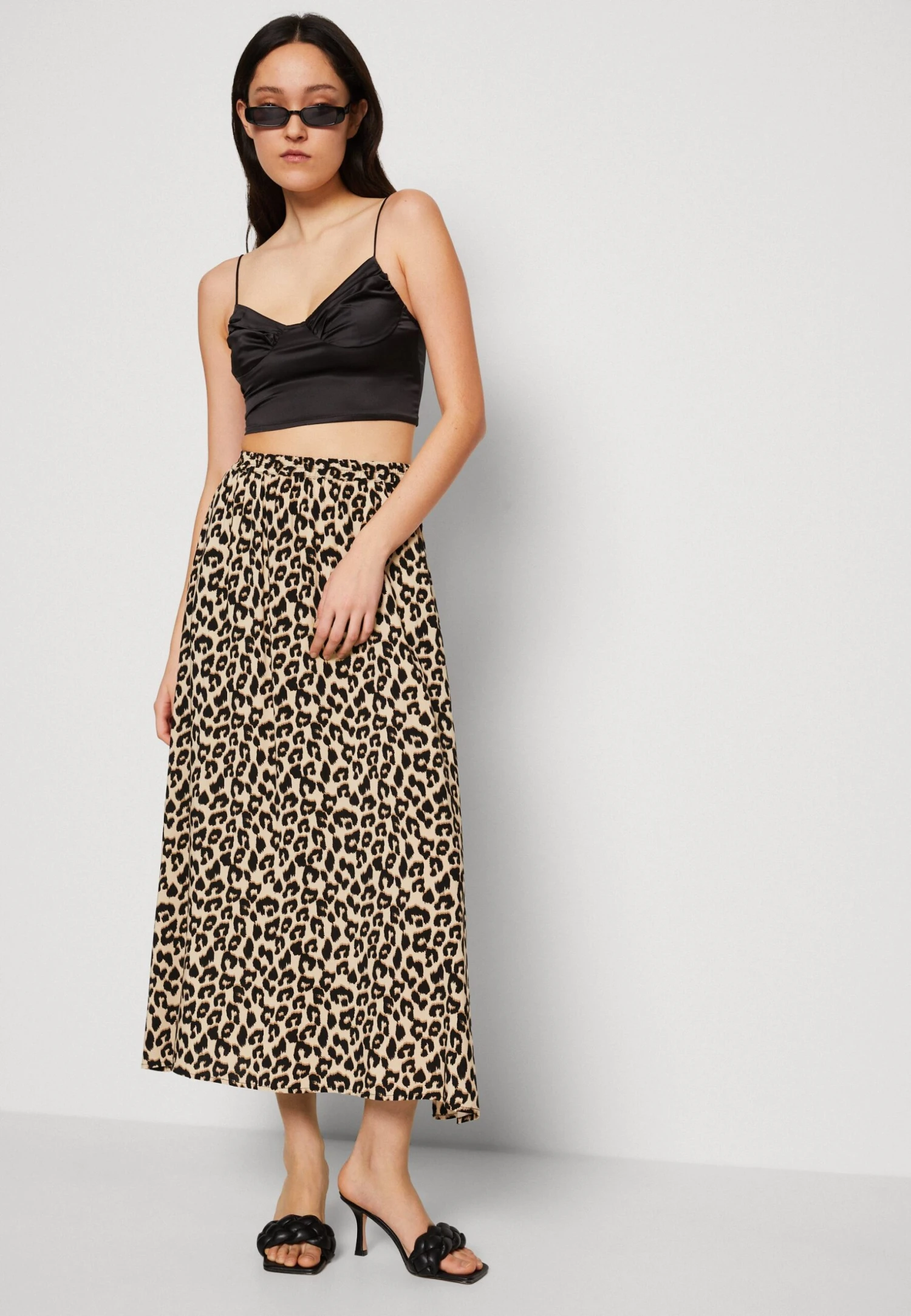 Vero Moda Vmsimply Easy Skirt - Falda Acampanada - Irish Cream/Dina 6 Vero Moda Vmsimply Easy Skirt - Falda Acampanada - Irish Cream/Dina - Imagen 4