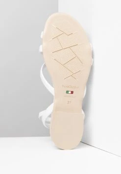 NeroGiardini Sandalias - Bianco 11 NeroGiardini Sandalias - Bianco -Tienda De Moda Femenina 37d57b01fcd342b38cd6cdb6c20b1b6b