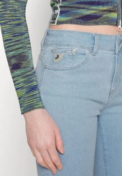 LOIS Jeans Raval - Vaqueros Bootcut -Harry Silver 11 LOIS Jeans Raval - Vaqueros Bootcut -Harry Silver -Tienda De Moda Femenina 395ae4abe26c497496890a828c23afde