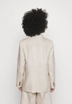 Blazer - Natural 10 Blazer - Natural -Tienda De Moda Femenina 3bea4a1a516443e5b287f1e25c22d7f4