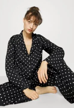 Anna Field Pijama - Black/Off-White 13 Anna Field Pijama - Black/Off-White -Tienda De Moda Femenina 3de179e7501f4ce2bb86e225d46c386f