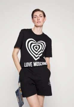 LOVE MOSCHINO Shorts - Black 11 LOVE MOSCHINO Shorts - Black -Tienda De Moda Femenina 3eef0f9b995f4feeb7149438926372de