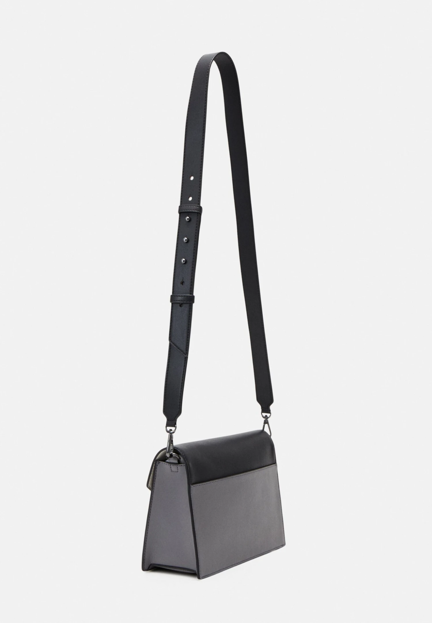 DKNY Millie Shoulder Bag - Bolso De Mano - Light Charcoal/Black 4 DKNY Millie Shoulder Bag - Bolso De Mano - Light Charcoal/Black - Imagen 2