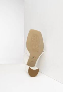 NeroGiardini Sandalias - Bianco 11 NeroGiardini Sandalias - Bianco -Tienda De Moda Femenina 4136161044ea426d87ff9fd3405776d7