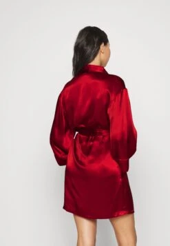 ETAM Pearly- Albornoz - Red 10 ETAM Pearly- Albornoz - Red -Tienda De Moda Femenina 41c02deeda934951acd27bb5446e487c