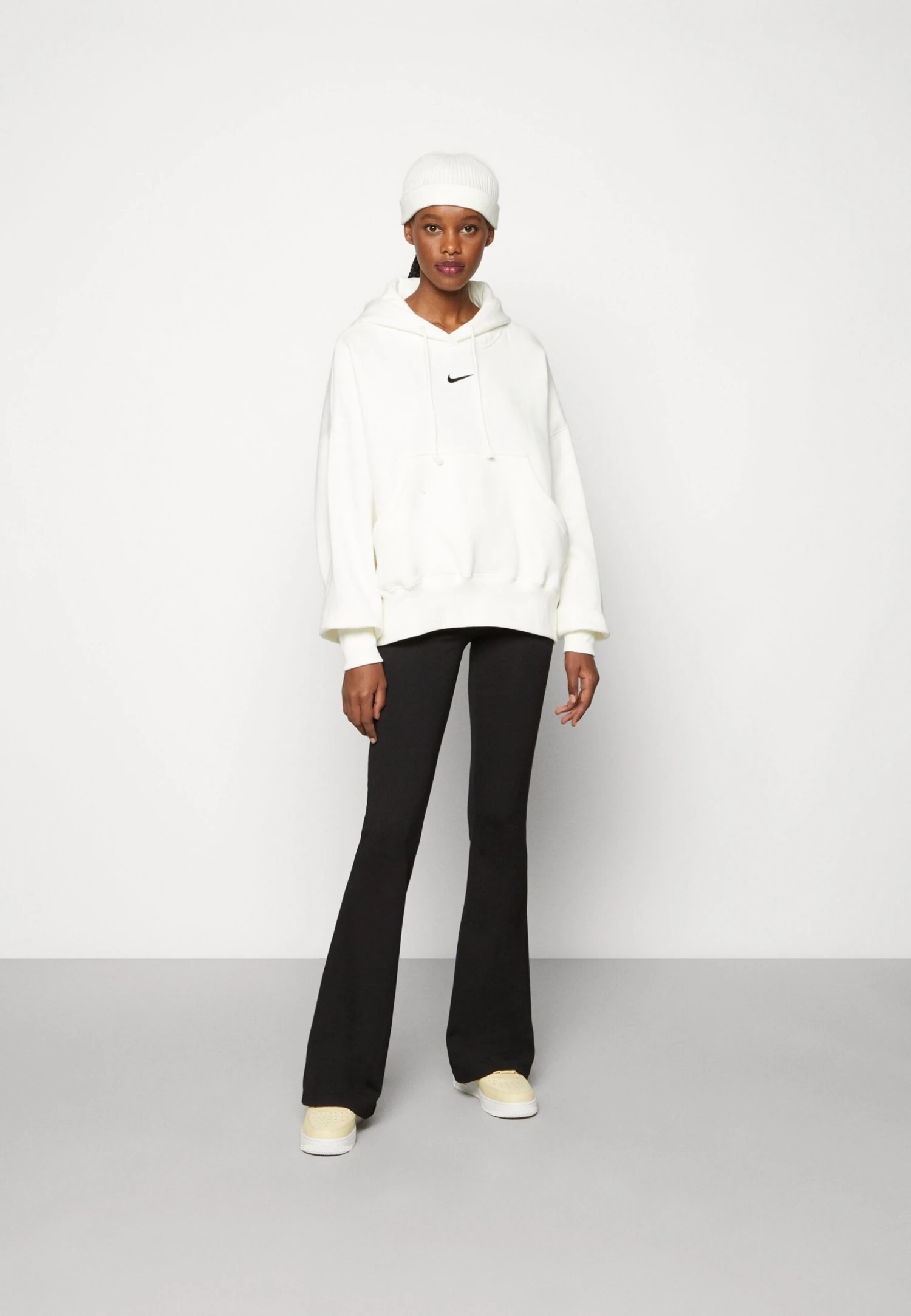 Nike Sportswear Hoodie - Jersey Con Capucha - Sail/Black 4 Nike Sportswear Hoodie - Jersey Con Capucha - Sail/Black - Imagen 2