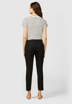 Pantalones - Nero -Tienda De Moda Femenina 496b9a6d7e504b249abf42e0e6ab596b