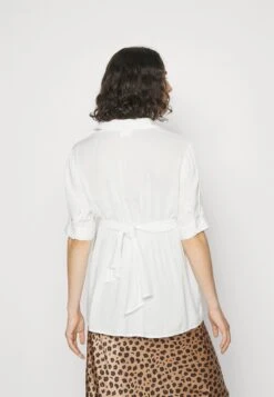 Mamalicious Mleline Lia - Blusa - Snow White -Tienda De Moda Femenina 4c23a276004a484c91cd27a88087e9b2