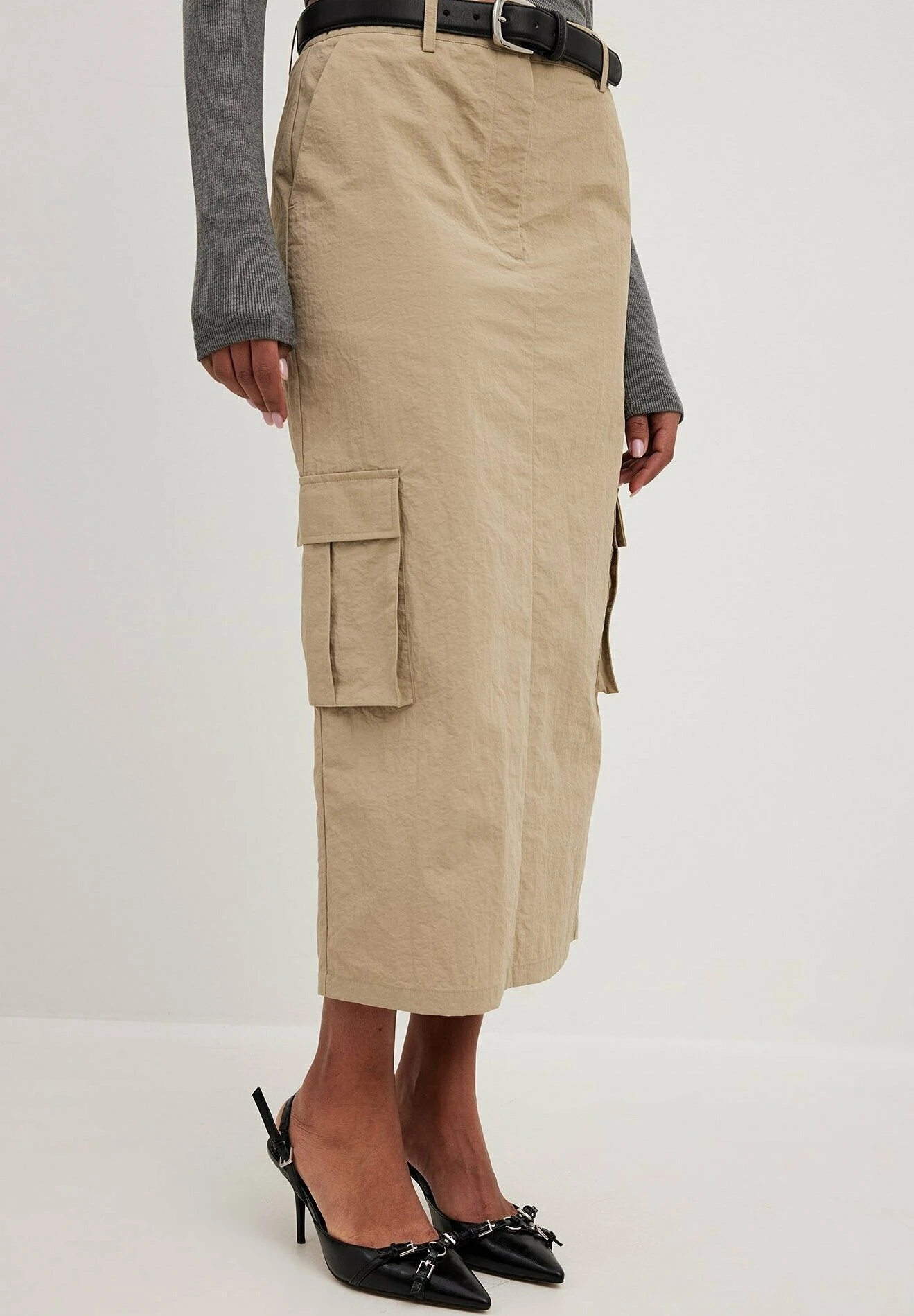 NA-KD Mit Taschendetail - Falda Larga - Khaki Beige 6 NA-KD Mit Taschendetail - Falda Larga - Khaki Beige - Imagen 4