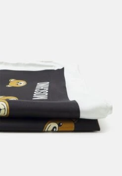 MOSCHINO Scarf Unisex - Pañuelo - Black -Tienda De Moda Femenina 568466b329fb4ef0a36abeac96d355ad