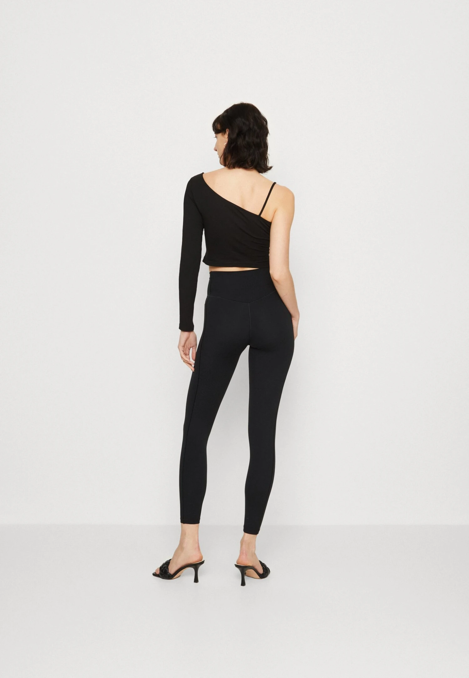 Aerie Leggings - True Black 5 Aerie Leggings - True Black - Imagen 3