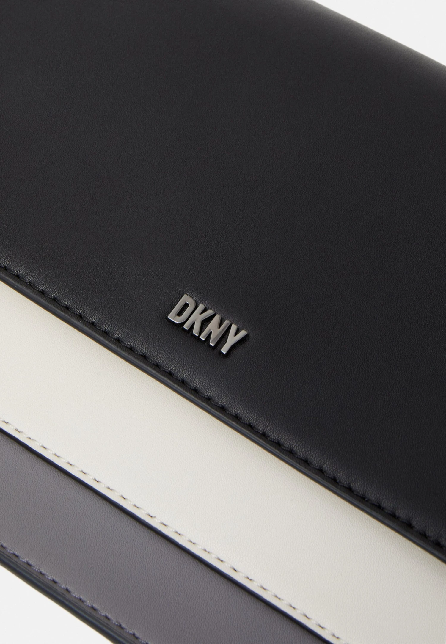 DKNY Millie Shoulder Bag - Bolso De Mano - Light Charcoal/Black 6 DKNY Millie Shoulder Bag - Bolso De Mano - Light Charcoal/Black - Imagen 4