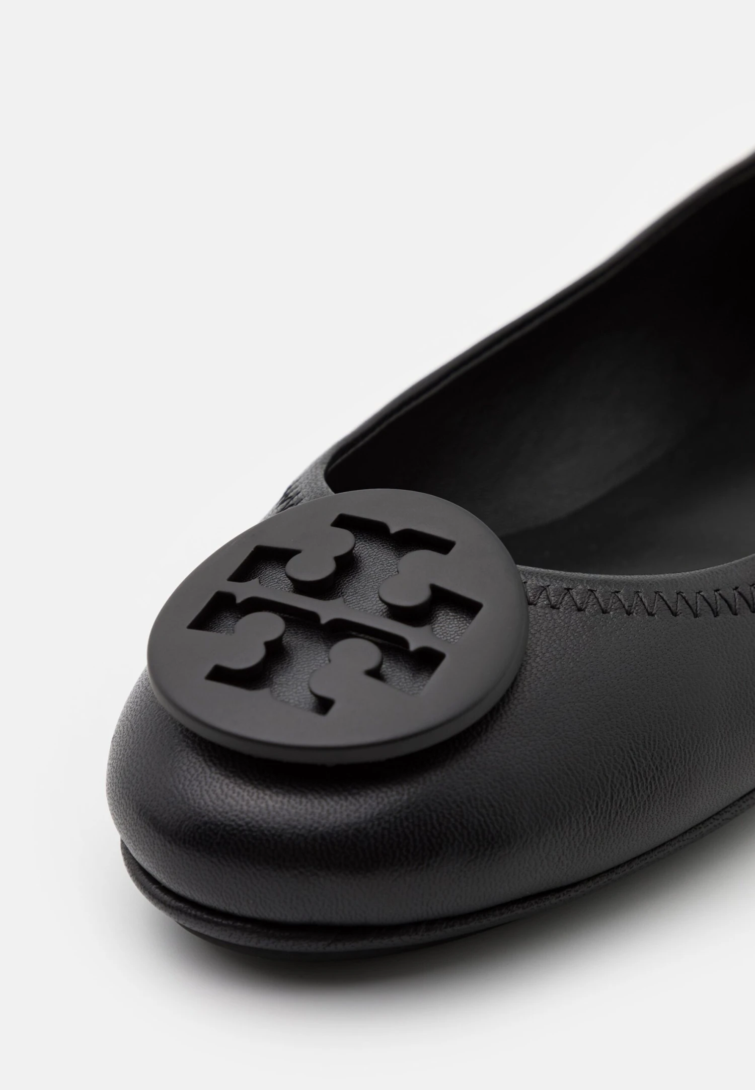Tory Burch Minnie Powder Coated Logo - Bailarinas - Perfect Black 9 Tory Burch Minnie Powder Coated Logo - Bailarinas - Perfect Black - Imagen 7
