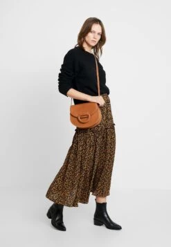 SAMSØE SAMSØE Nor - Jersey De Punto - Solid Black 9 SAMSØE SAMSØE Nor - Jersey De Punto - Solid Black -Tienda De Moda Femenina 65e4c57d8f5341ea9d7d2995a45d5990