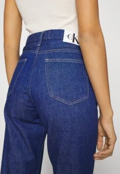 Calvin Klein Jeans Mom - Vaqueros Boyfriend - Denim Medium 15 Calvin Klein Jeans Mom - Vaqueros Boyfriend - Denim Medium -Tienda De Moda Femenina 69ece327148e4e55bd7b66ecc7b52c9e