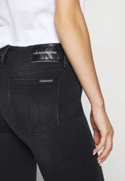 Calvin Klein Jeans Mid Rise Skinny - Vaqueros Pitillo - Washed Black 13 Calvin Klein Jeans Mid Rise Skinny - Vaqueros Pitillo - Washed Black -Tienda De Moda Femenina 6a889ebadc95431daaea55499c62cb6a