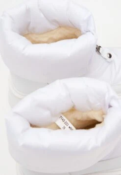 Botas Para La Nieve - White -Tienda De Moda Femenina 6d7552ea883b414fa03bb087532a3775