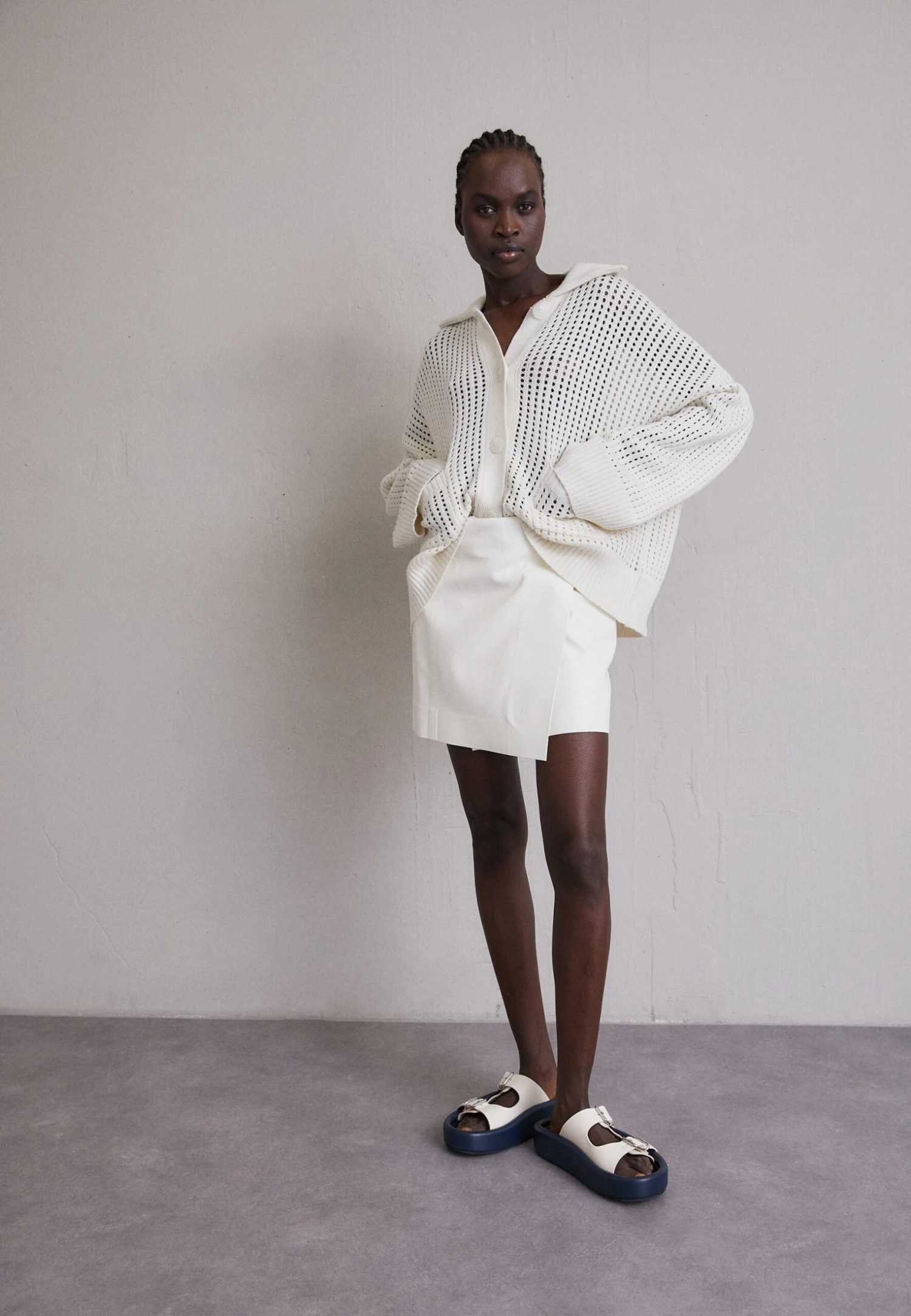 Holzweiler Tired Cardigan - Chaqueta De Punto - Ecru 4 Holzweiler Tired Cardigan - Chaqueta De Punto - Ecru - Imagen 2