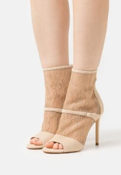 Guess Adyne - Botines - Beige 10 Guess Adyne - Botines - Beige -Tienda De Moda Femenina 710a9f3ae5f1421bb96a81f95dc37892