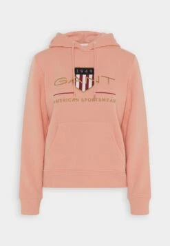 Gant Archive Shield Hoodie - Jersey Con Capucha - Guava Orange -Tienda De Moda Femenina 71d919ad78104171903879b8936a1805